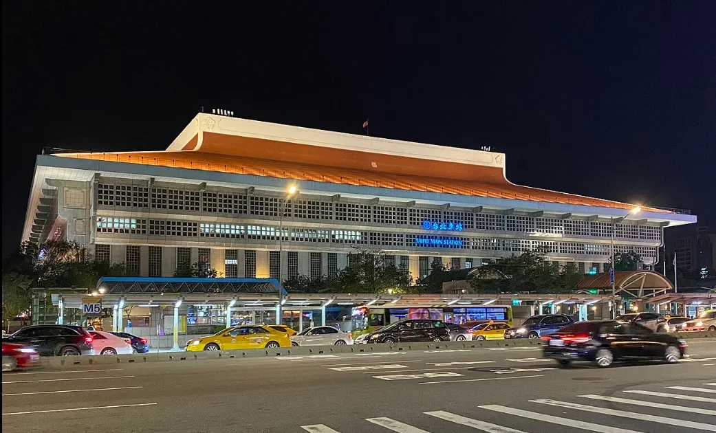 台北轉運站最近的台北車站