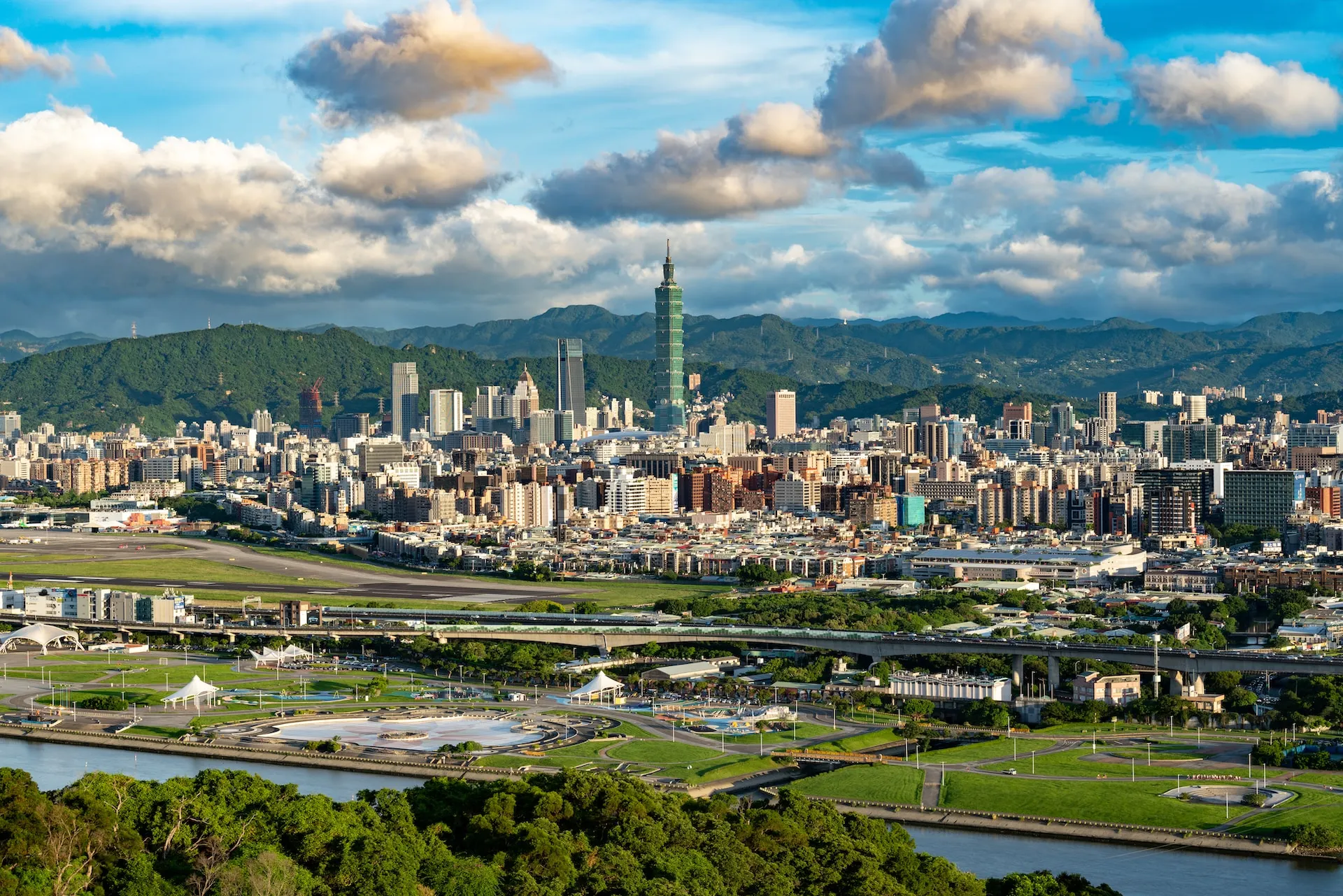 Aerial view of Taipei, Source: Photo by Timo Volz on Unsplash