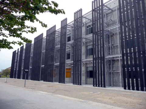 滋賀県,彦根市,滋賀県立大学,電子システム工学科棟