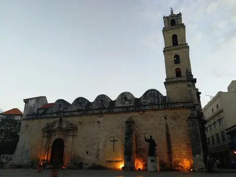 Plaza de la Catedral, Havana