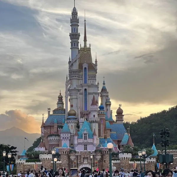 Hong Kong Disneyland