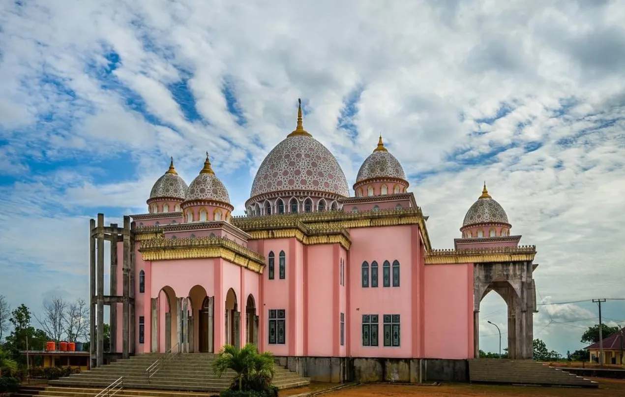 巴淡島粉紅清真寺