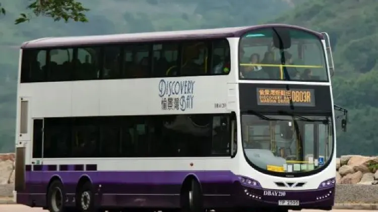 愉景灣提供往返東涌、欣澳及機場巴士服務