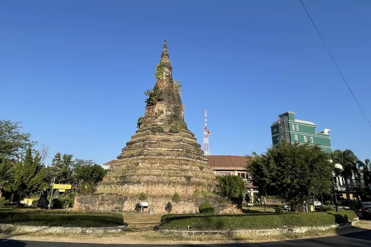 Vientiane That Dam Stupa