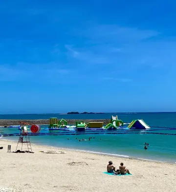 豐見城的豐崎沙灘的遊樂設施