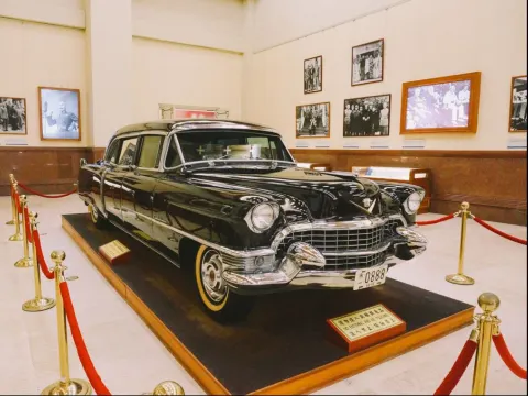 台北國立中正紀念堂中陳列的蔣中正座車