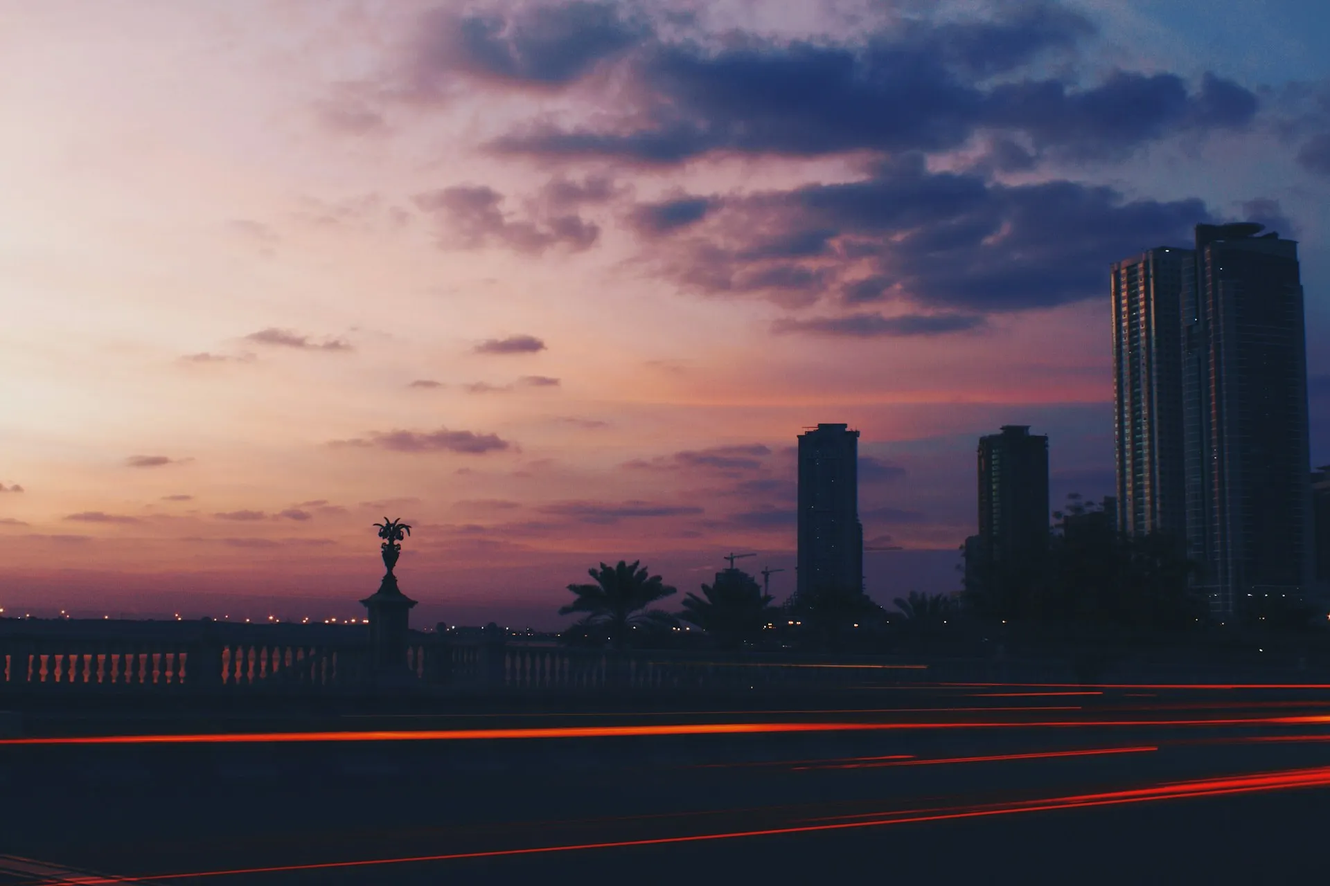 Sunset in Sharjah. Source: Photo by Shahzin Shajid on Unsplash