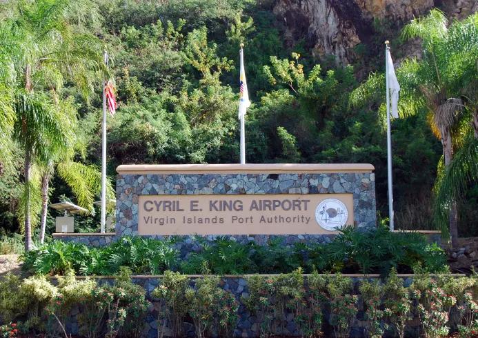 ヴァージン諸島　シリル・E・キング空港