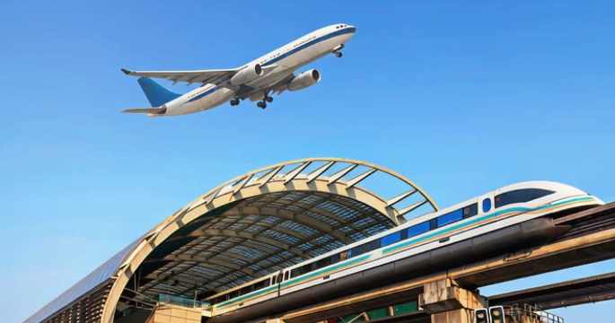 Collegamenti aeroportuali in treno e bus 
