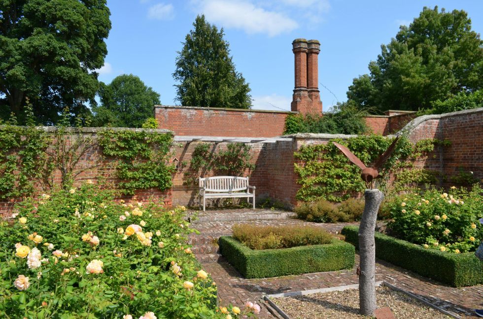 Doddington Place Gardens