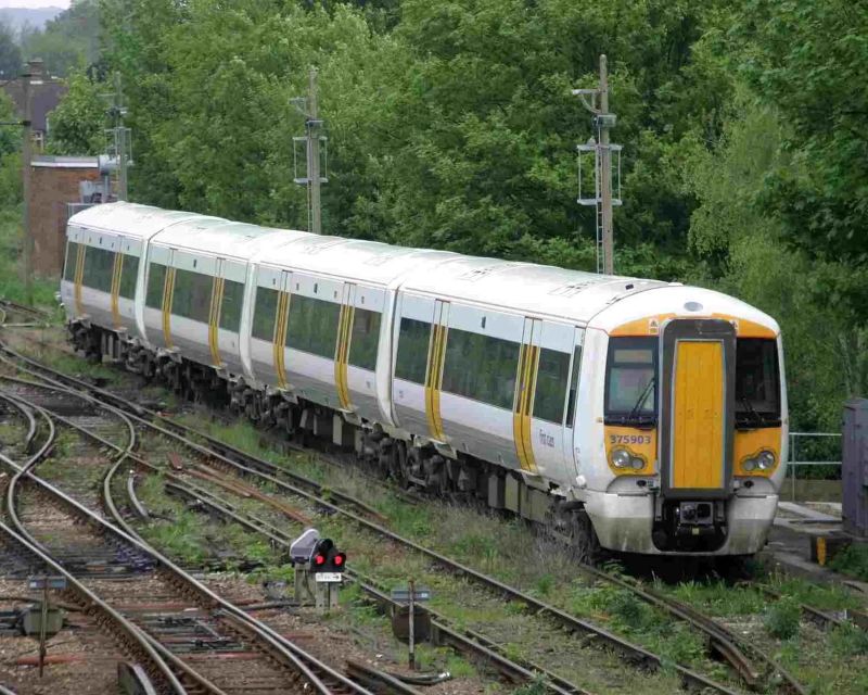 When are Southeastern Off Peak times?