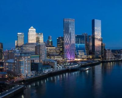 Getting the train to Canary Wharf: Closest station & routes