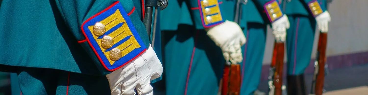 Trains to Trooping the Colour 2026: Nearest station, popular routes & event info