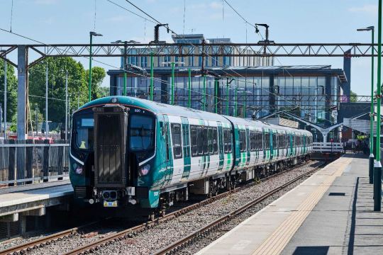 Nuneaton to London Trains From €11.20*