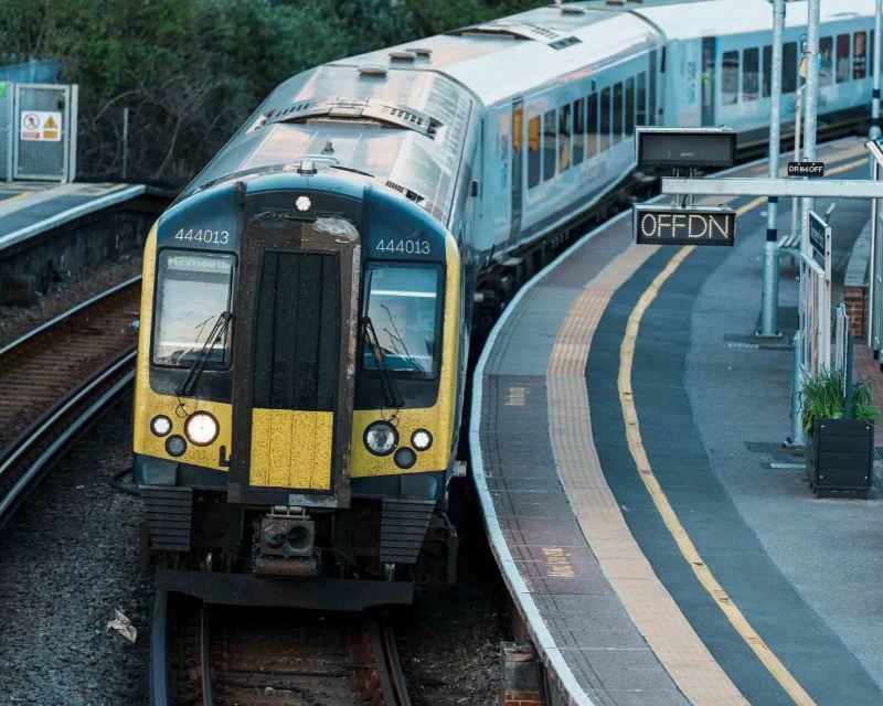 South Western Railway Season Tickets: Unlock cheaper, unlimited travel