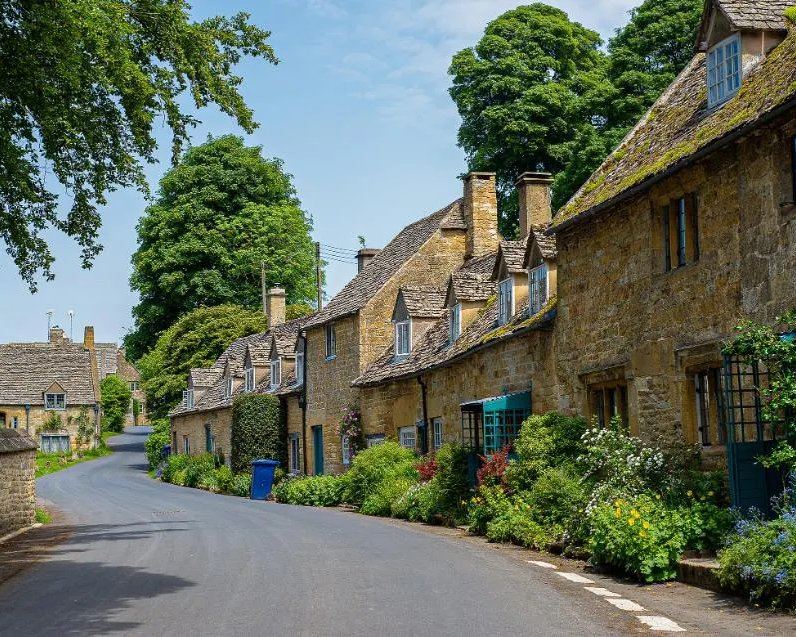 Key Cotswolds train stations: A visitor's guide