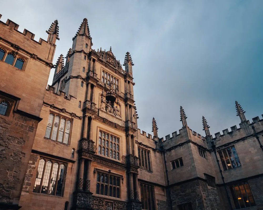 Getting the train to the University of Oxford: Nearest station, routes & student travel guide