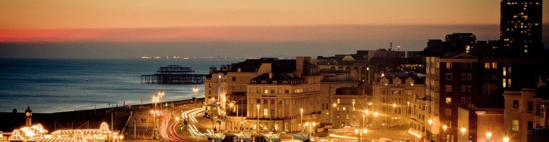 Brighton by train: Beach day trip from London and where to stay