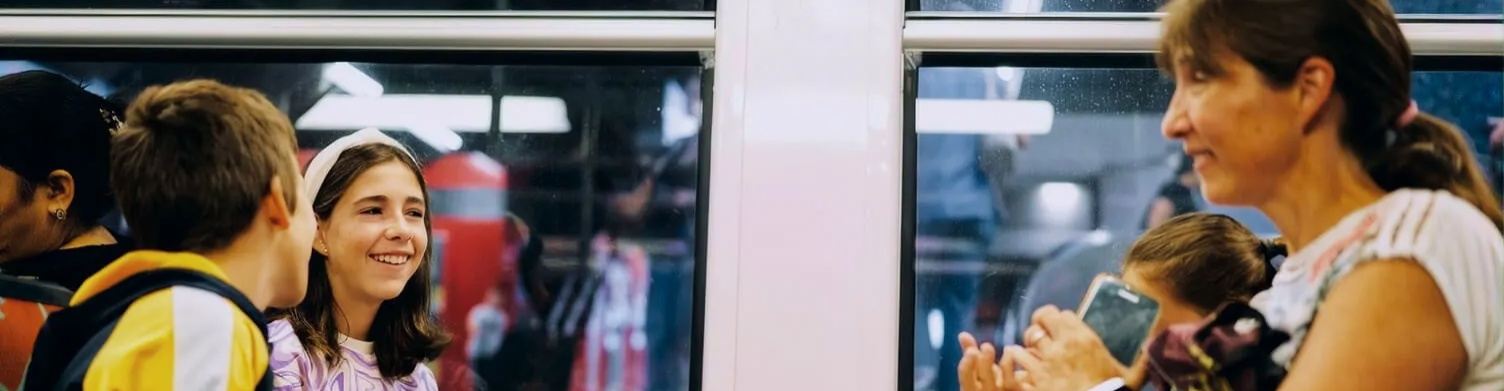 Viaggiare in treno con bambini: guida all’alta velocità