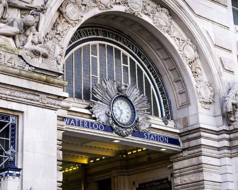 Hotels near London Waterloo Station: Cheapest vs best