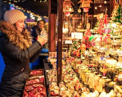 Edinburgh Christmas Market by train: Nearest station and routes