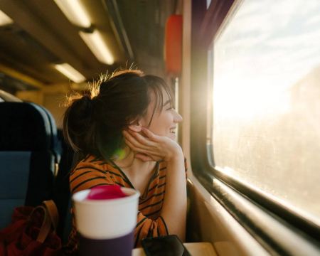 Are midweek trains cheaper than weekend travel?