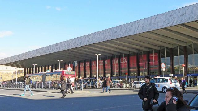 Rome Fiumicino Airport発Rome Termini行き