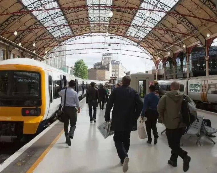 When are Transpennine Express Off Peak times?