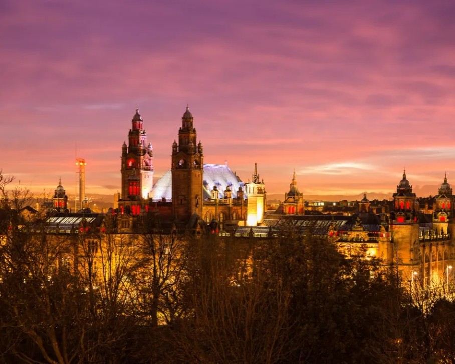 Glasgow day trip by train: the ultimate itinerary and best hotels