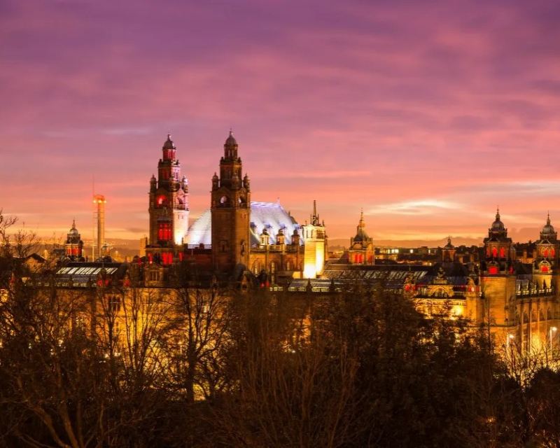 Glasgow day trip by train: the ultimate itinerary and best hotels
