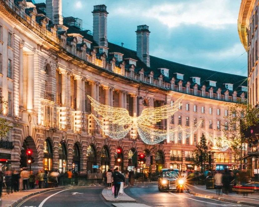 Getting the train to Oxford Street: Closest station & routes