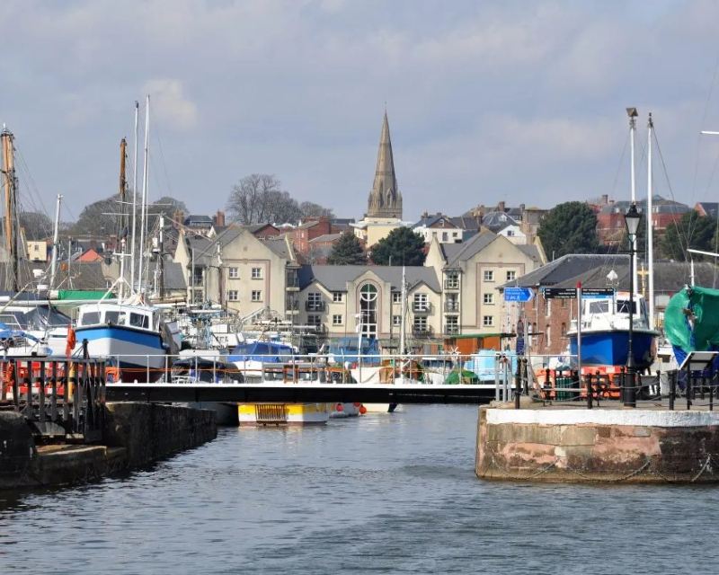 Getting the train to the University of Exeter: Nearest station, routes and student travel guide