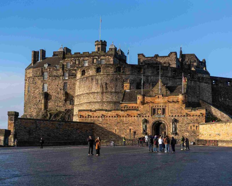 Trains to The Royal Edinburgh Military Tattoo 2026: Nearest station, popular routes & event info