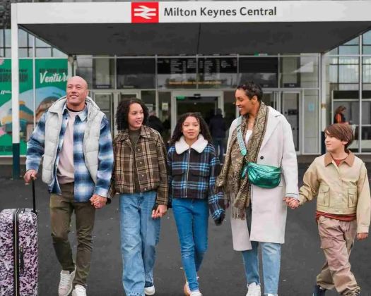 Best Railcards for students, couples & families