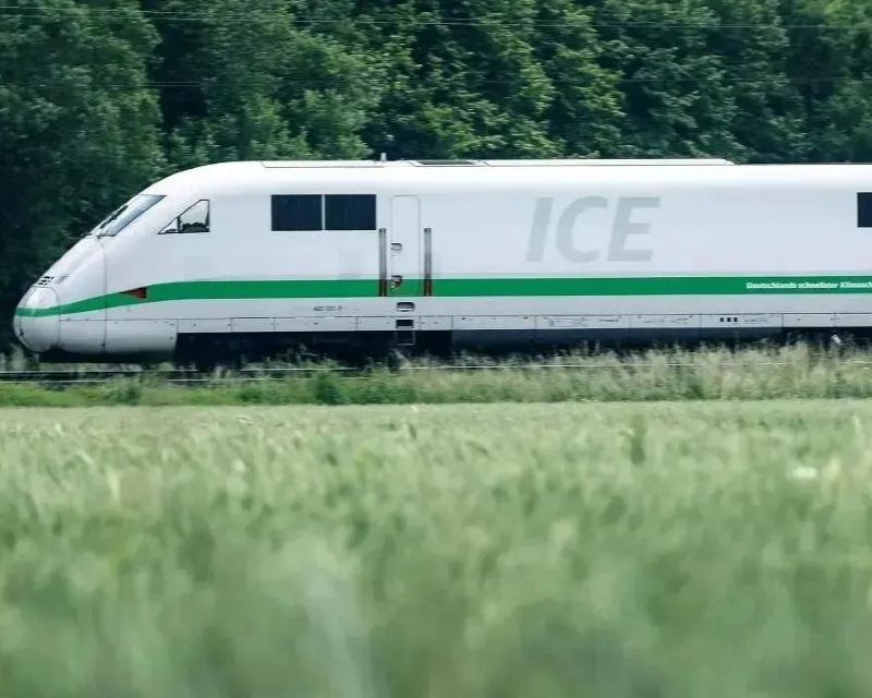 Descubre cómo viajar en trenes DB de Berlín a Praga