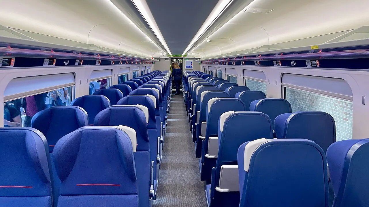 lumo train seats