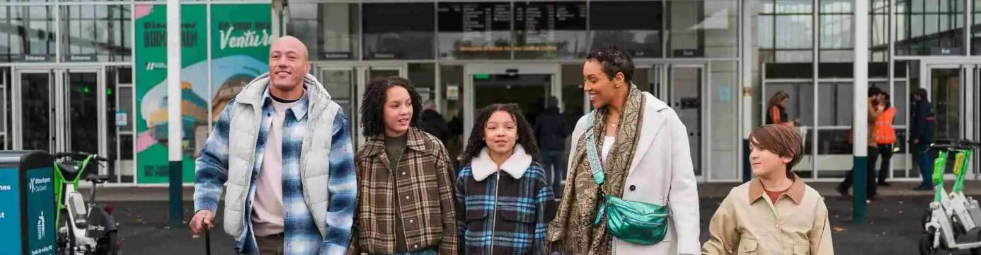 Best Railcards for students, couples & families