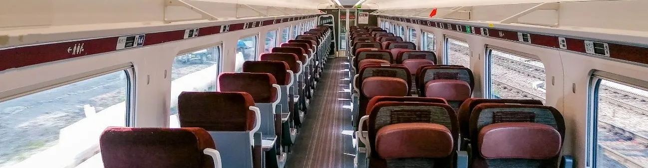 Do you need to reserve seats on UK trains?