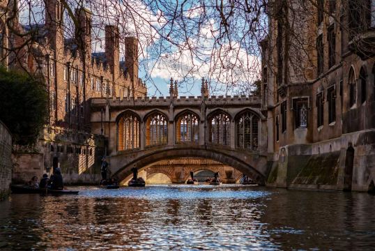 Cambridge University’s Bridge of Sighs over the River Cam