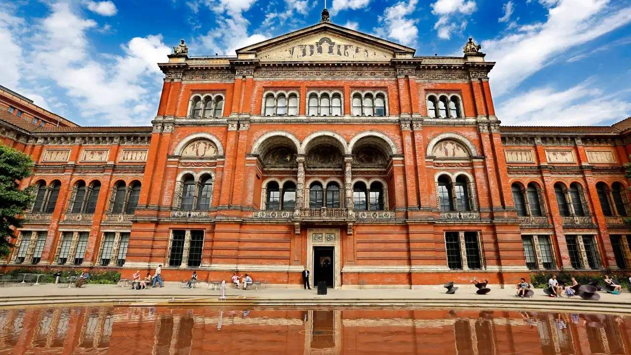 Victoria and Albert Museum