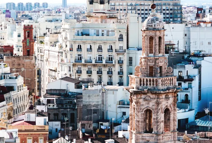 <a href="/spain-destination/trains-to-valencia">Treni per Valencia</a>