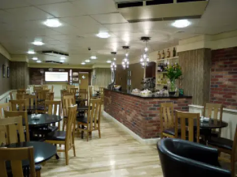 Parkers Cafe Bar