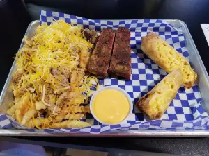 Fozzie's Smokin Bar BQ