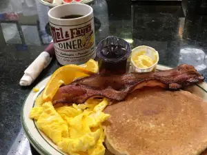 Mel & Faye's Diner