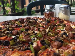 Upper Crust Pizza Downtown
