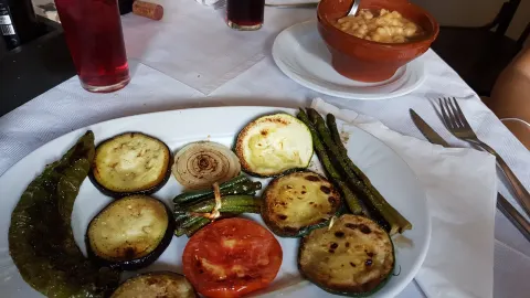 La Plazuela in 친촌