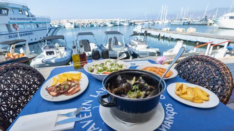 Y&P Fish Tavern in Polis