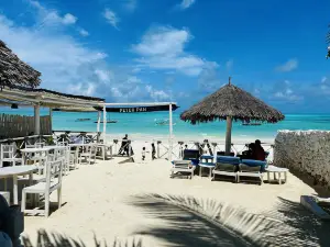 Peter Pan Beach Lodge & Italian Restaurant