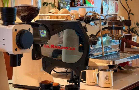 河COFFEE（香山公園店）