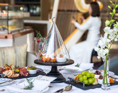 Fountain Lounge